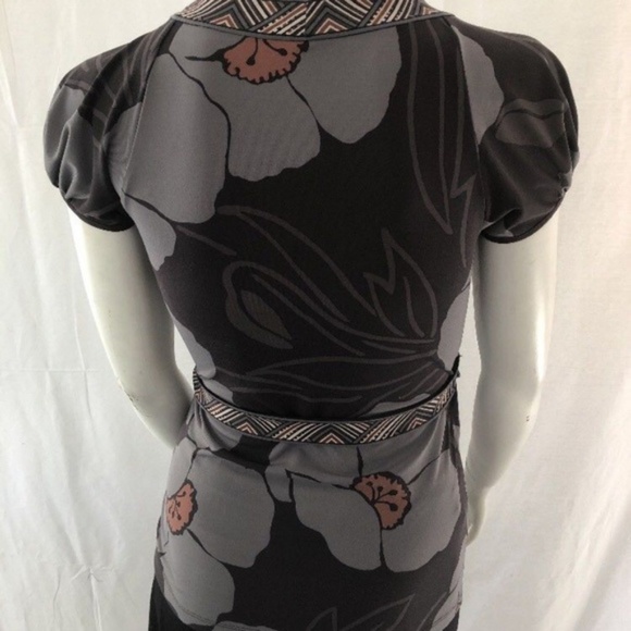 BCBG Max Azria Gray Black Floral Faux Wrap Top L - Picture 2 of 4